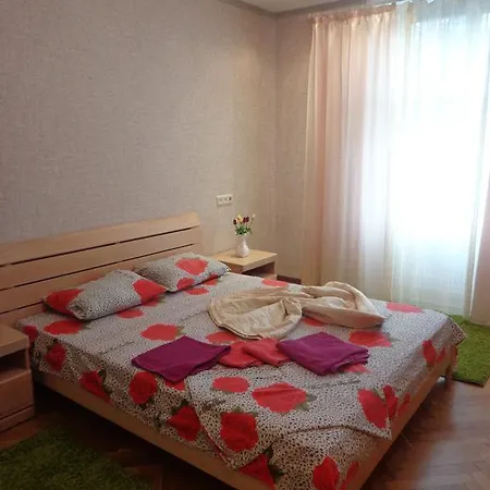 Apartament Gostiminsk Nezavisimosti *